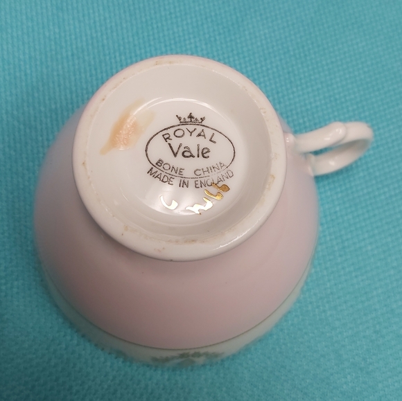 🫖 Royal Vale Cup & Saucer - Picture 4 of 8